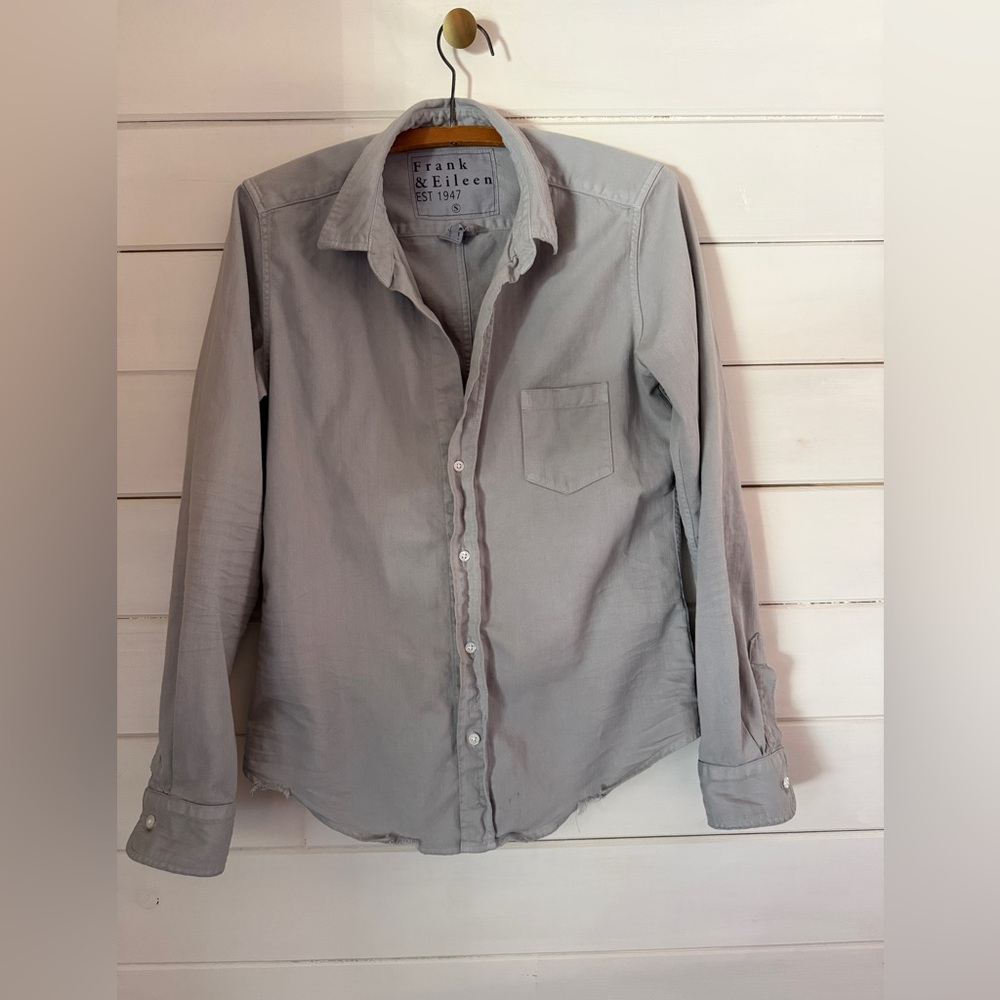 Frank & Eileen Women's Button Up FAMOUS DENIM BARRY Shirt SMALL Grey $268 - Picture 2 of 5